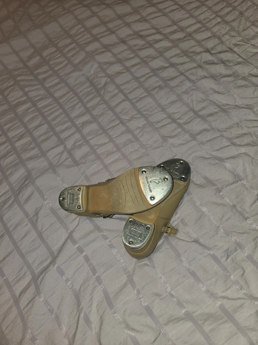 Bloch Girls Bow Strap Mary Jane Tap Shoes in Tan